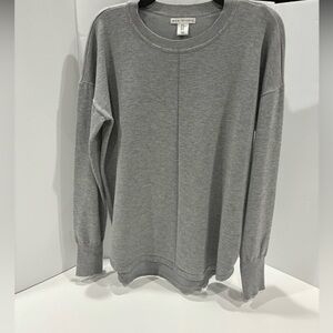 Max Studio Crew Neck High Low Shirttail Hem Gray Pullover Lightweight Sweater